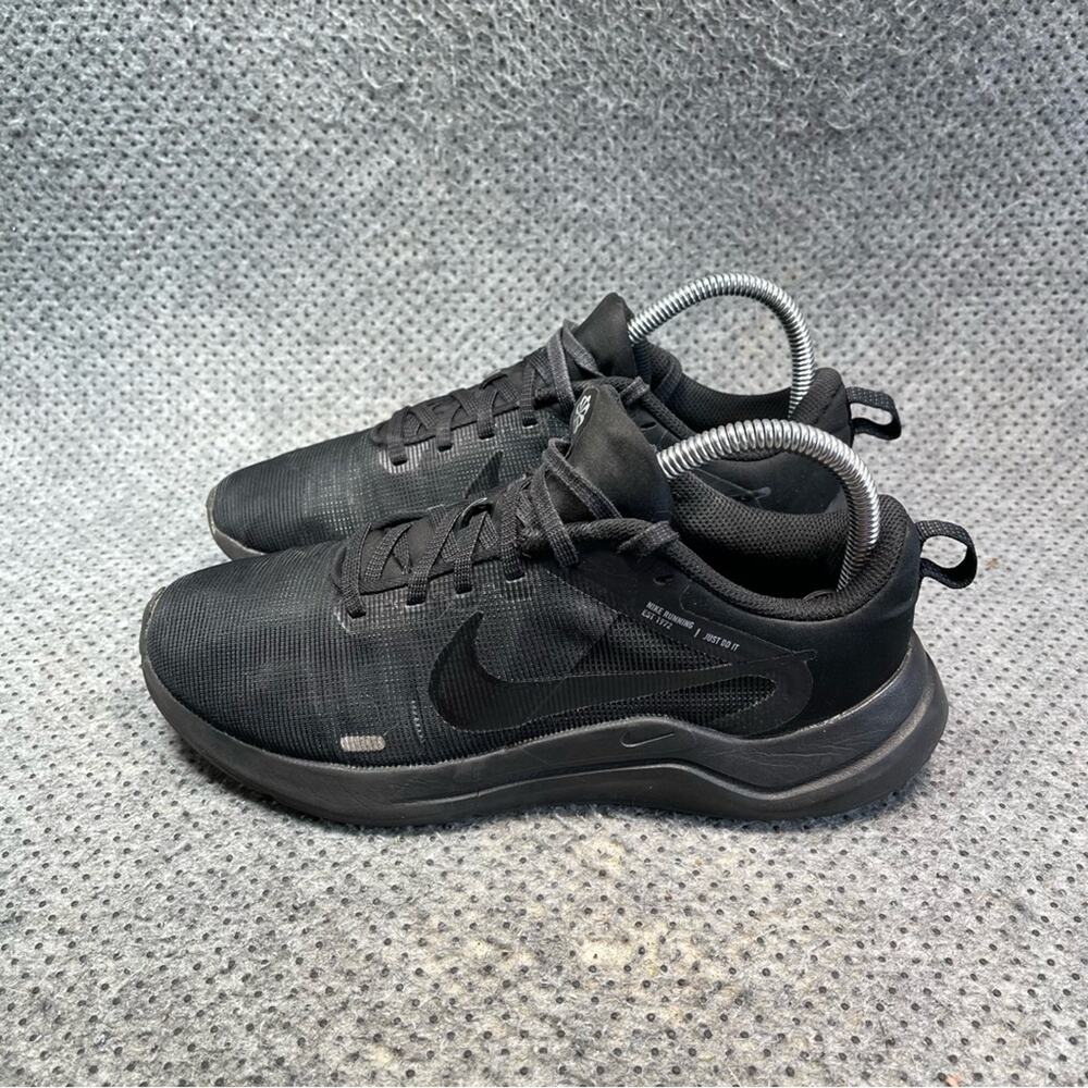 Nike Downshifter 12 Black Shoes Size 7 Women’s